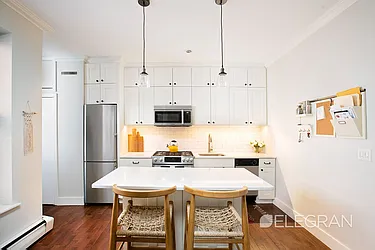 Rented by (Legacy) Elegran