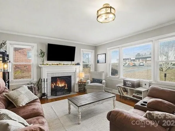 432 S Main St, Troutman, NC 28166