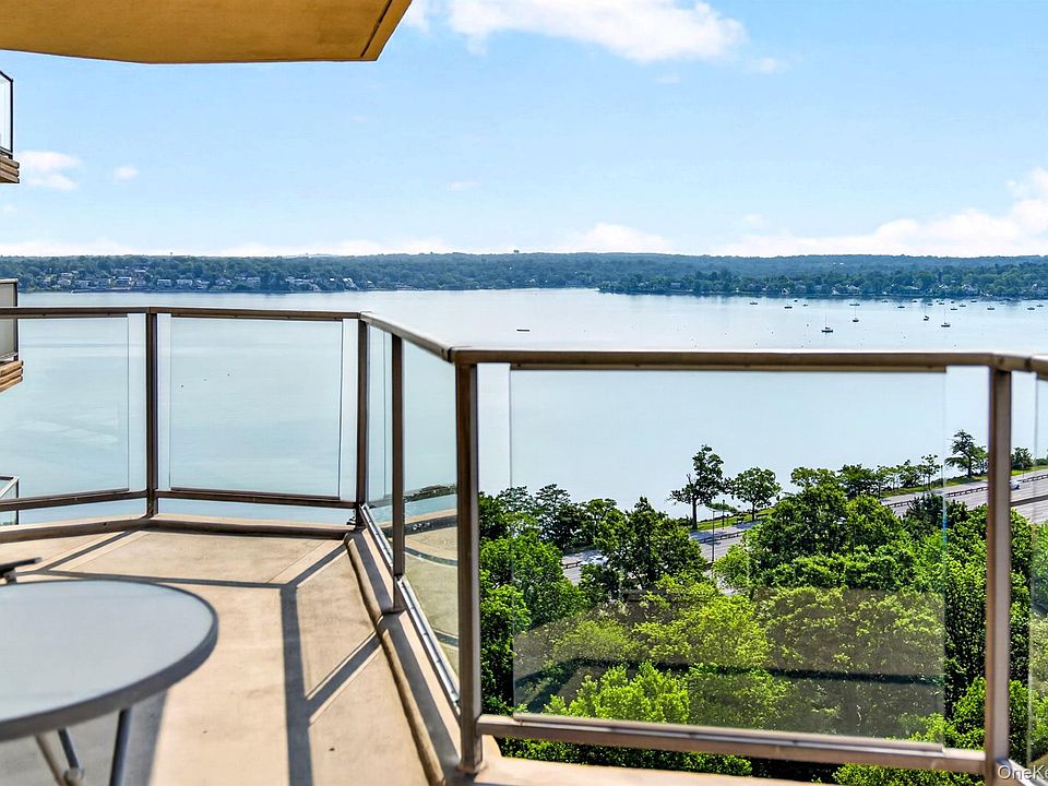 18-05 215th St Bayside NY | Zillow
