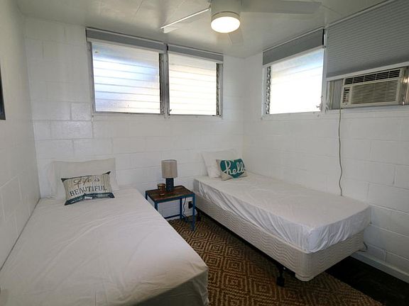 3rd image of 3147 Brokaw St #2