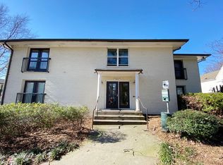 48 Peachtree Rd #422, Atlanta, GA 30305