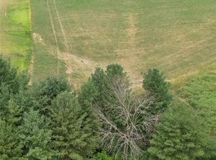 664 Rinderer Rd, Highland, IL 62249