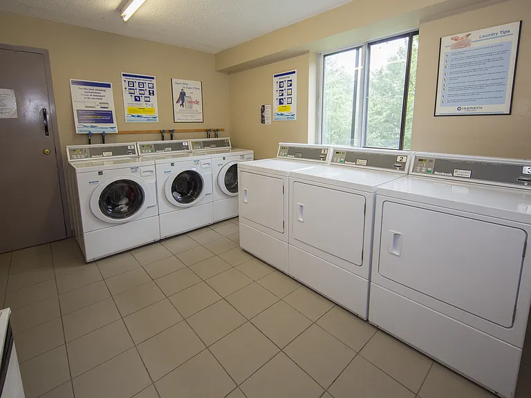 1310 Nesbitt Dr — Photo 7