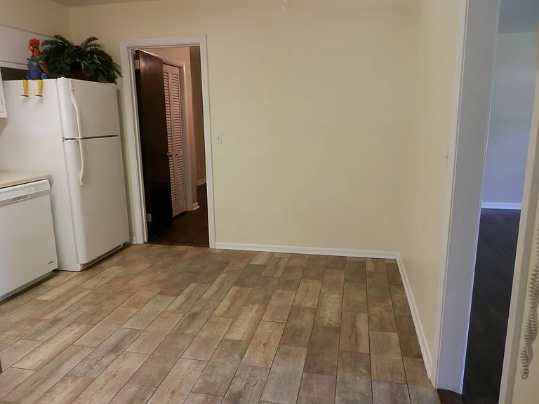 6519 Janice St NW — Photo 10
