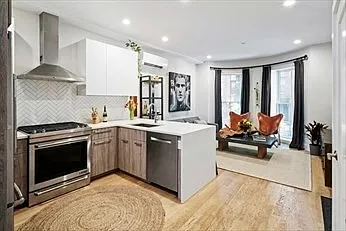 55 E Springfield St #2 — Photo 3
