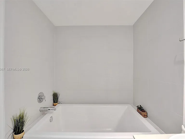 2600 E Hallandale Beach Blvd #T1902 — Photo 57