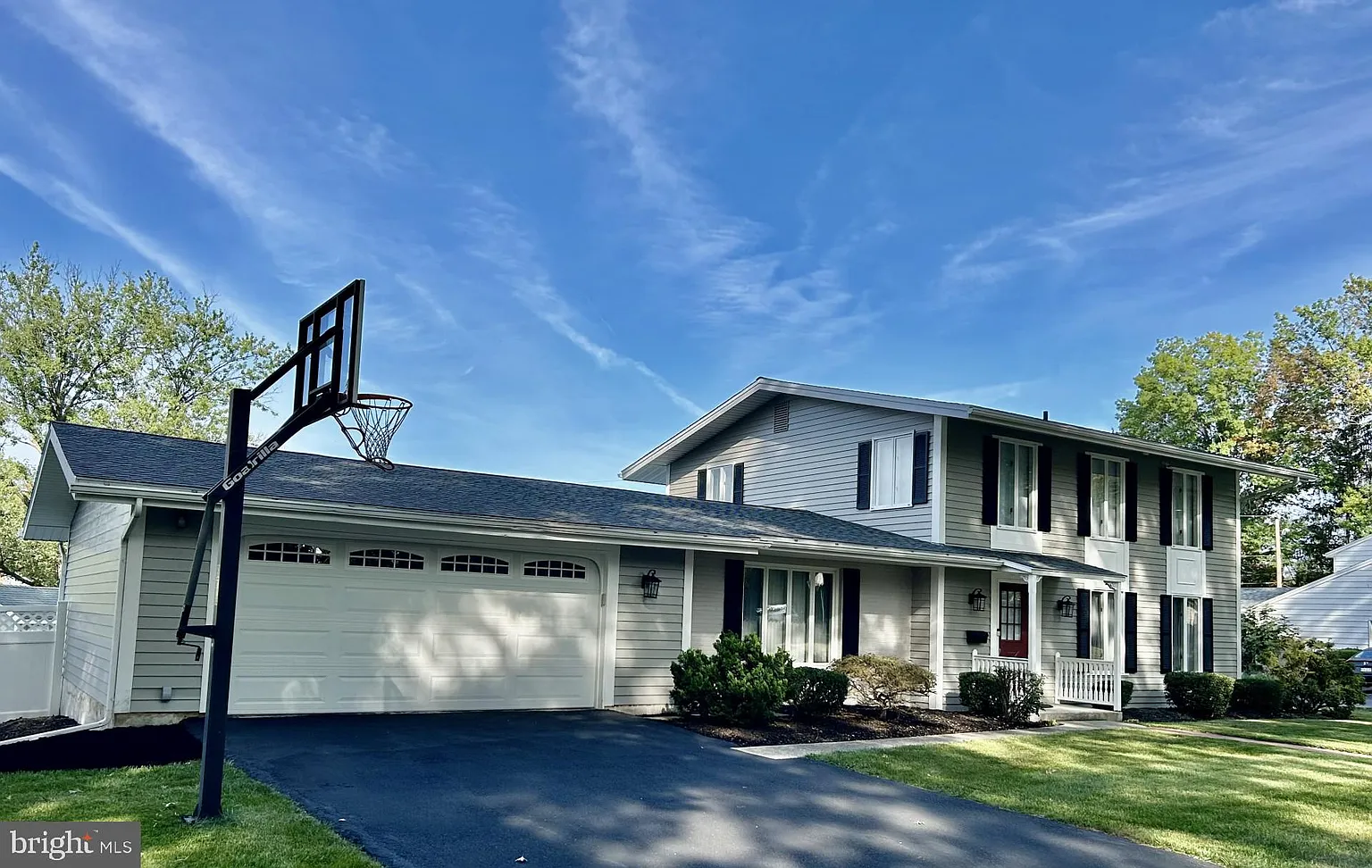 521 Gale Rd photo 1