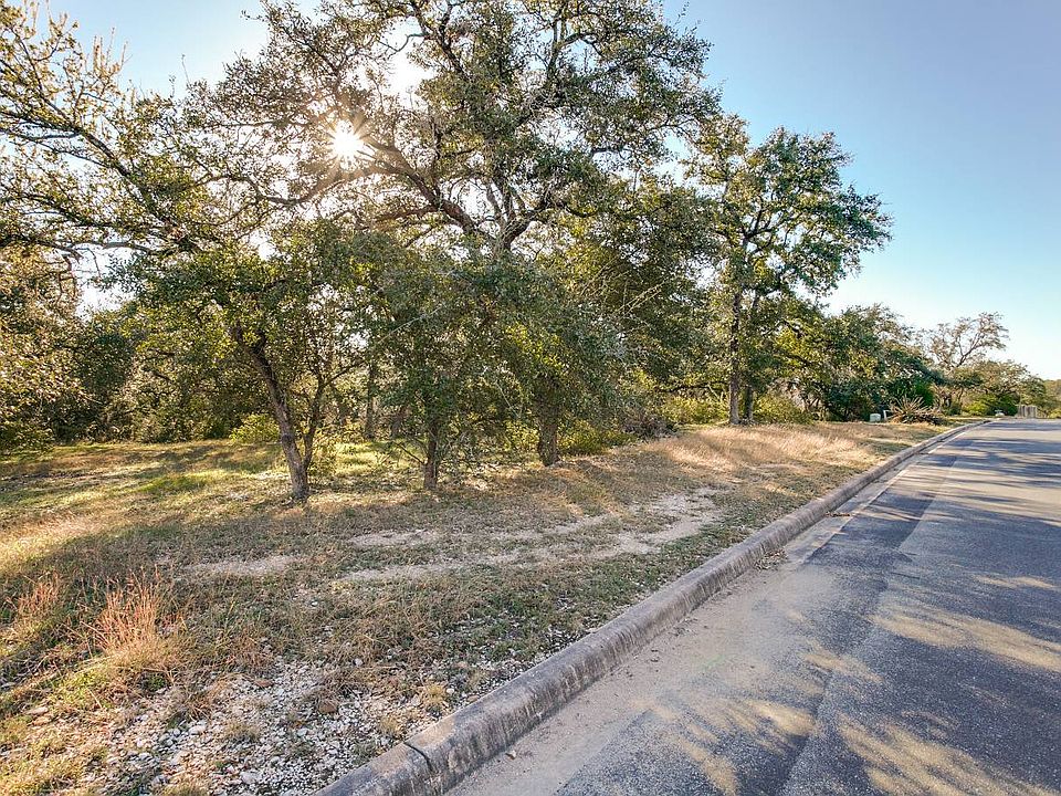 1st image of 710 Cheos Oak