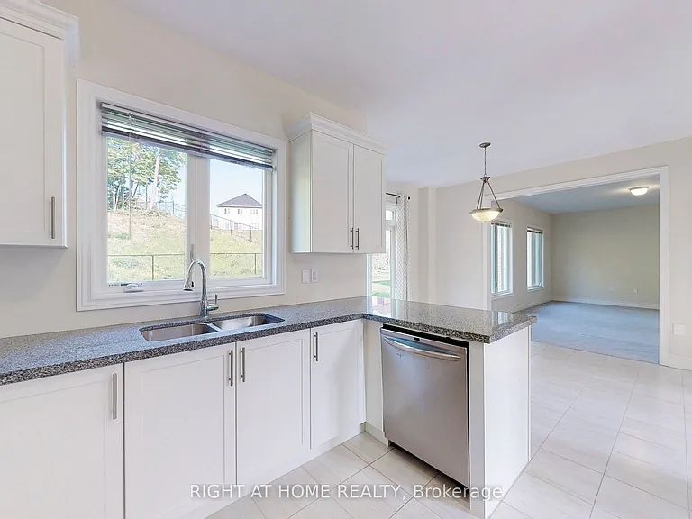 3092 Monarch Dr — Photo 11