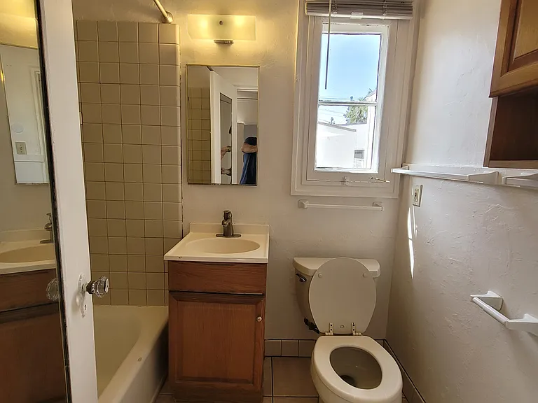 319 Palm Ave — Photo 11