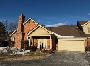 11 Oxford Ct, Dearborn, MI