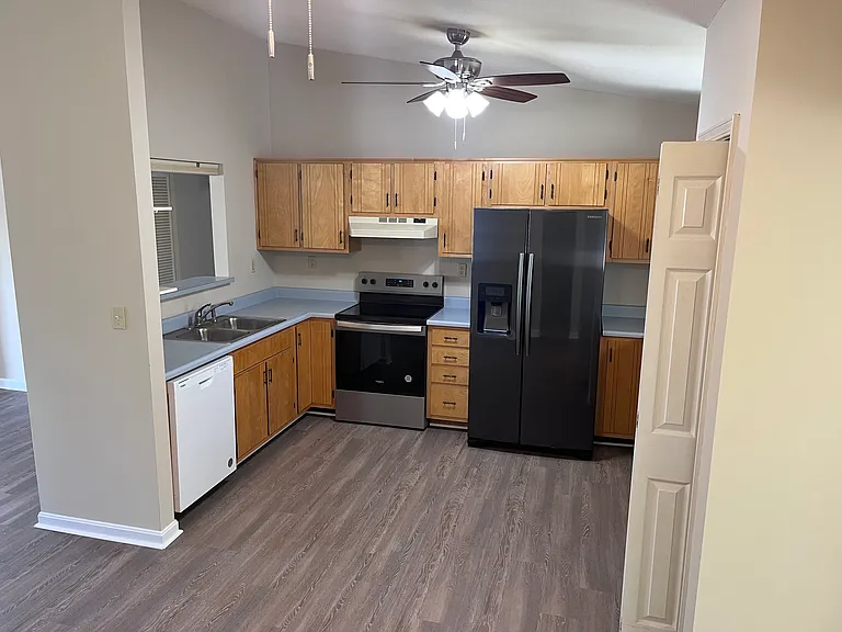 103 Poppy Ct — Photo 14