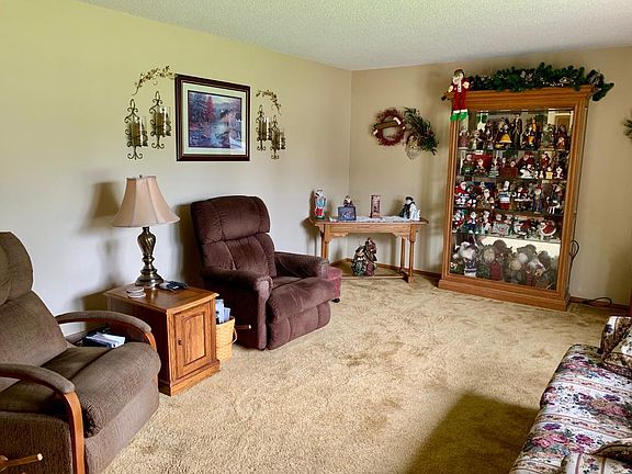 3rd image of 1440 Eckerson Dr