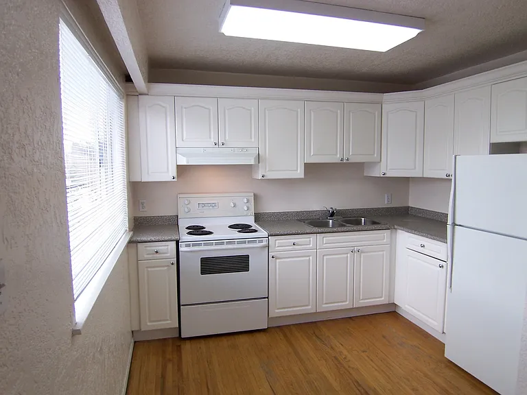 3066 Clark Dr #201 — Photo 4