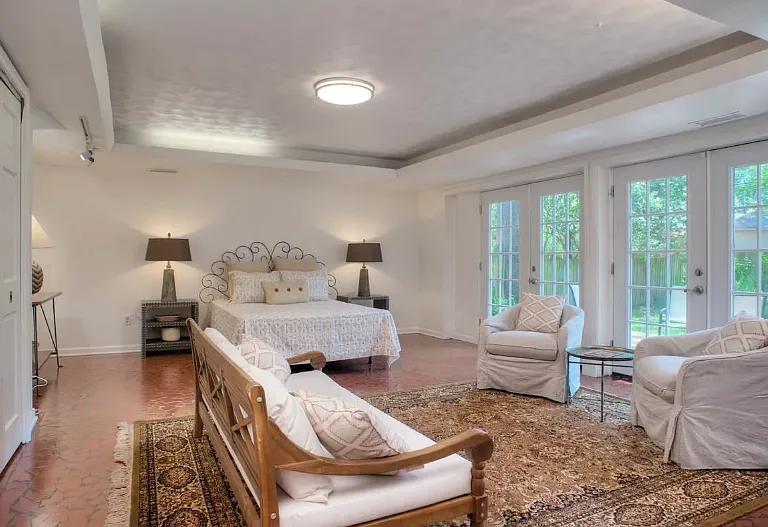 4261 Waymar Dr — Photo 5