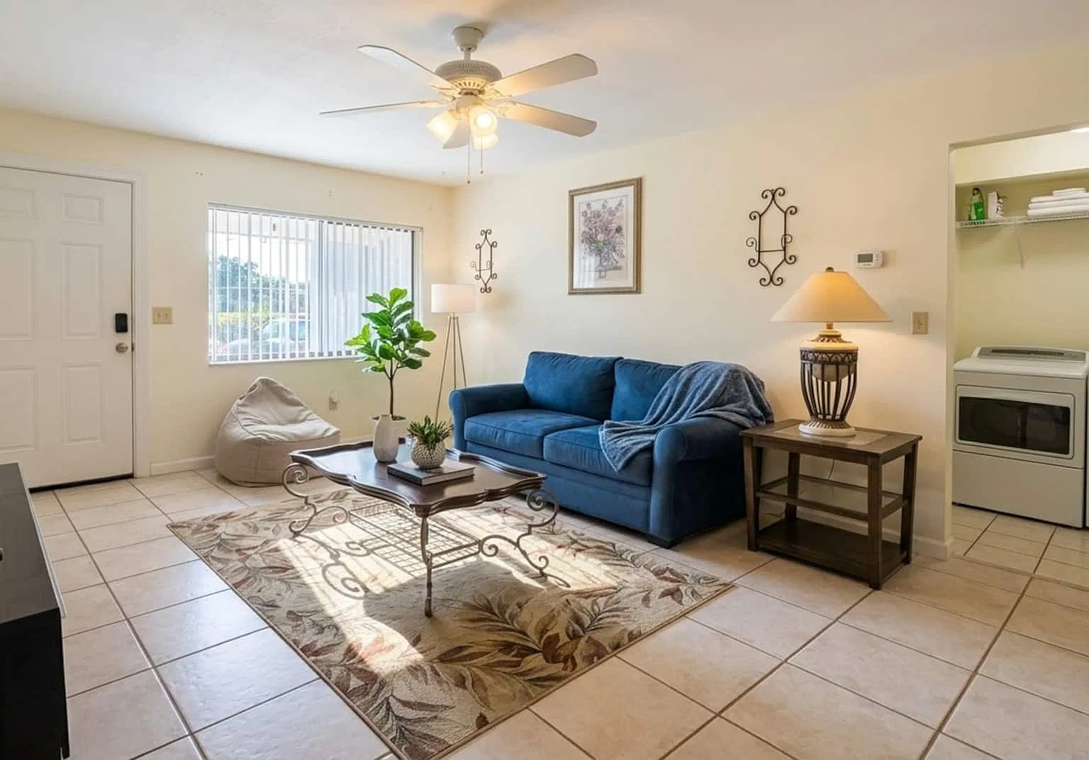 1481 Mosswood Dr — Photo 2
