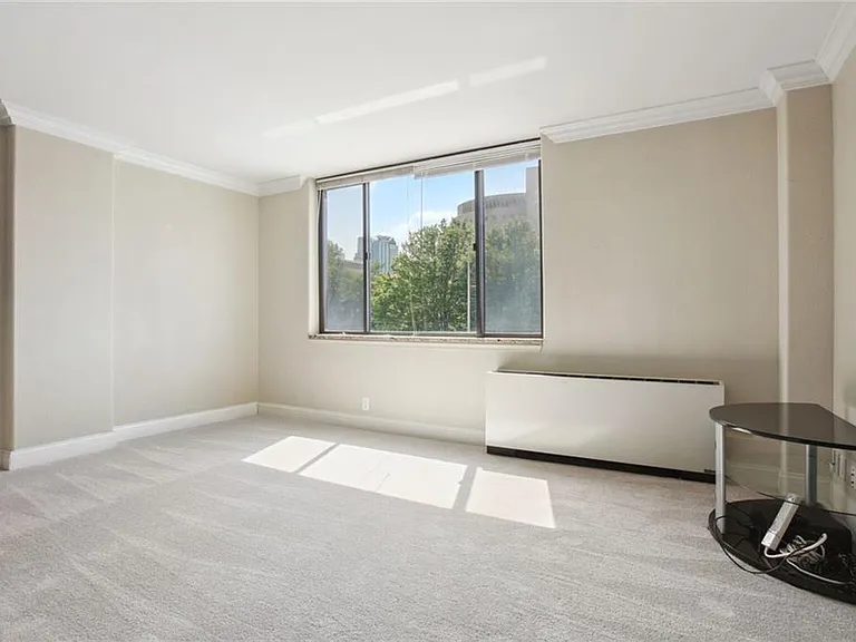 700 E 8th St #5B — Photo 7