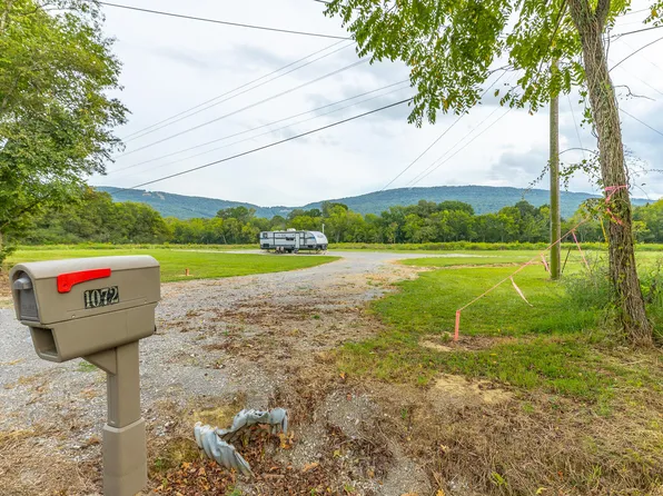 1072 Alvin York Hwy, Whitwell, TN 37397