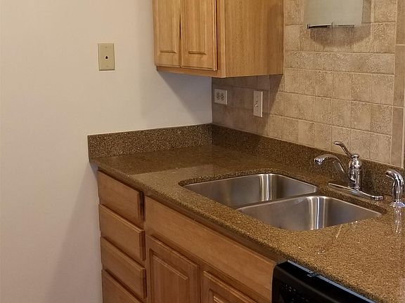 2nd image of 9937 S Cicero Ave APT 205