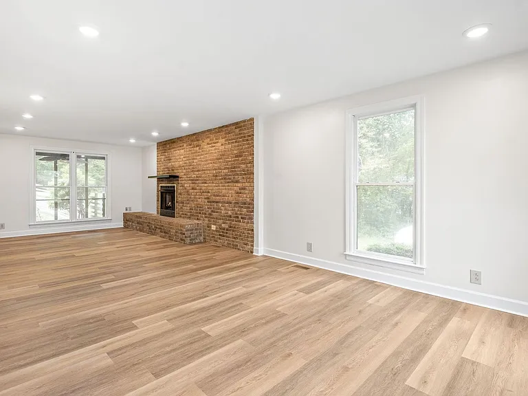 108 Rolling Meadow Dr — Photo 7