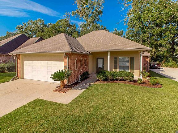 2nd image of 15069 Creek Side Dr