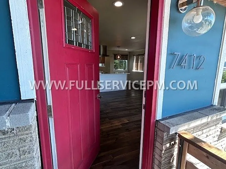 7412 Military Rd S — Photo 3