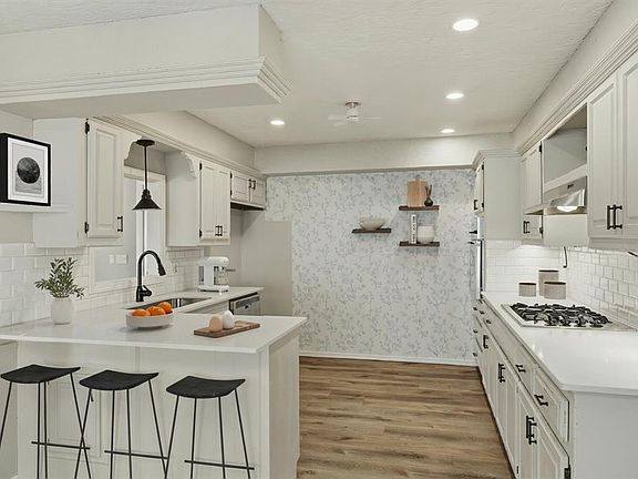 2nd image of 3300 Rock Creek Rd