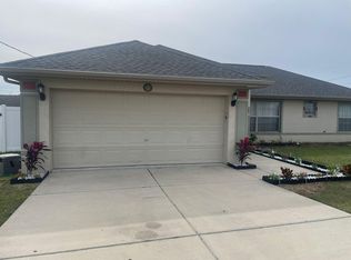 2 Dogwood Trail Ln, Ocala, FL 34472