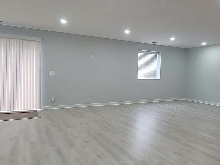 5708 N 181st Ave — Photo 33