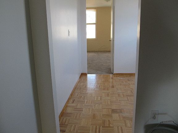 5th image of 214 Freeman St APT 3L