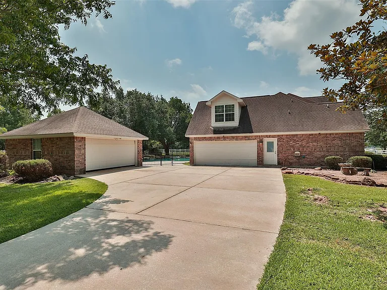 19907 Stone Lake Cir — Photo 30