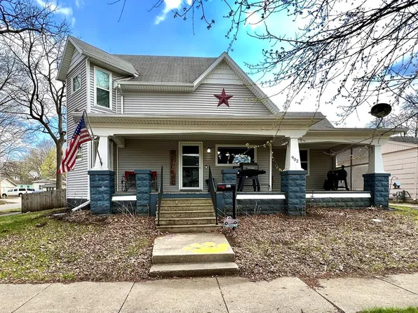 902 1st St, Webster City, IA 50595