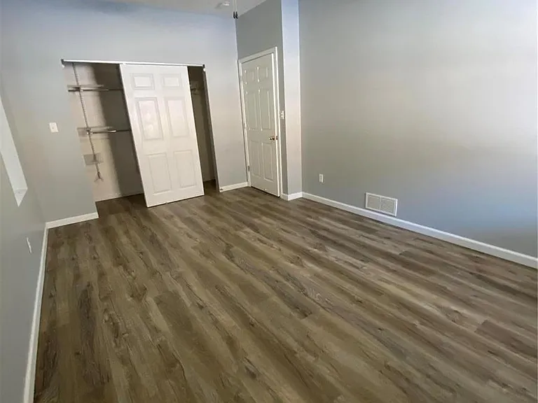 922 New Ballwin Rd — Photo 15