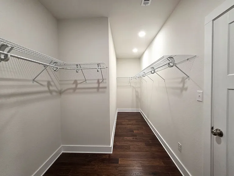 4570 Omaha Dr — Photo 27