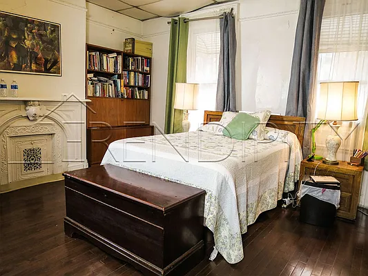 Sold by Serendipity Estates LLC | media 29