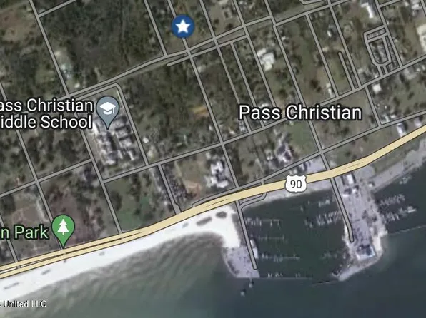 320 Hiern Ave, Pass Christian, MS 39571