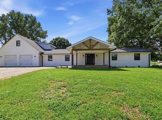 503 15th St, Valley Falls, KS 66088