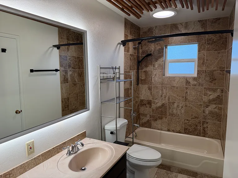 2800 E Burkhart Dr — Photo 7