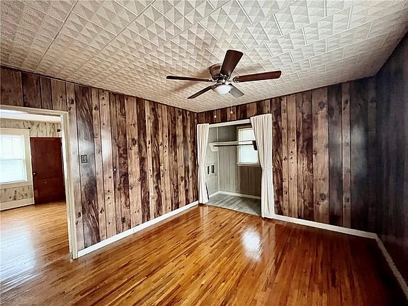 3rd image of 1412 Ashland Ave