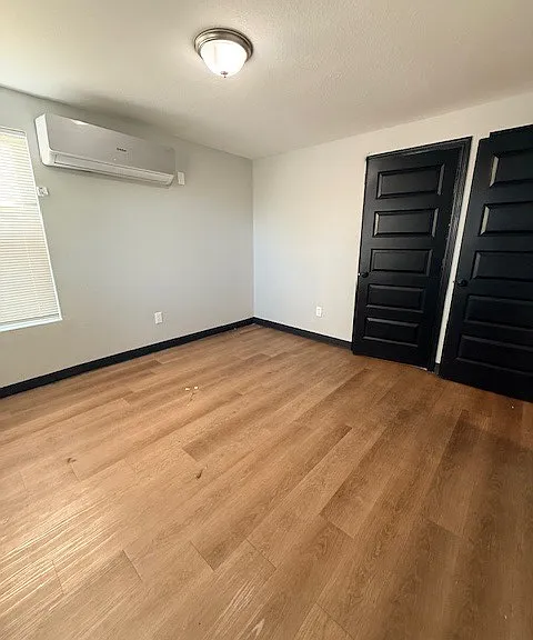 2308 Harlem St — Photo 33