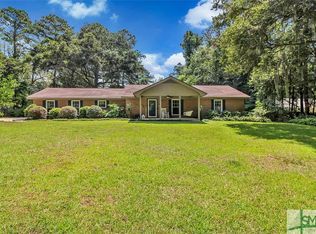 63 Mill Run Rd, Richmond Hill, GA 31324