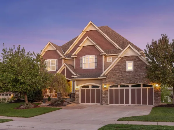5990 Black Oaks Ln N, Plymouth, MN 55446