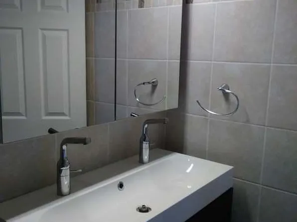 2212 Country Club Dr APT 25C, Woodridge, IL 60517