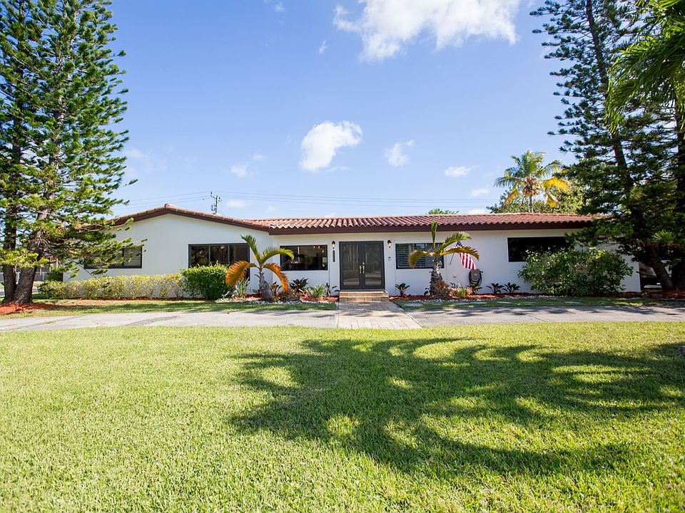 1st image of 8360 SW 141st St
