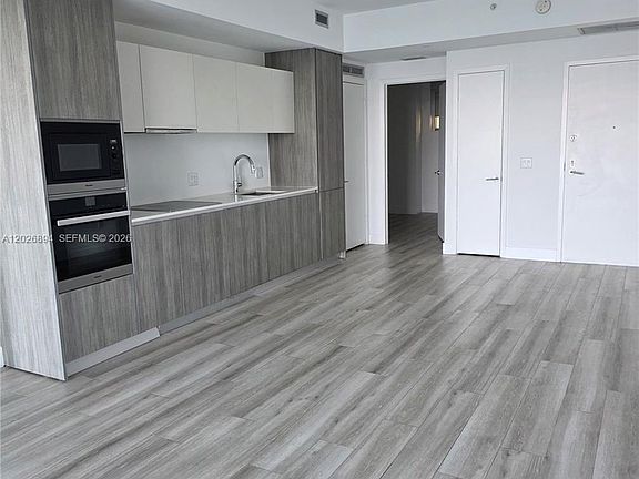 5th image of 2900 NE 7th Ave Unit 906