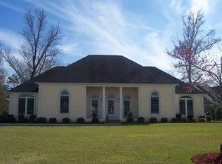 214 Royal Oaks Ct, Cedar Pt, NC 28584