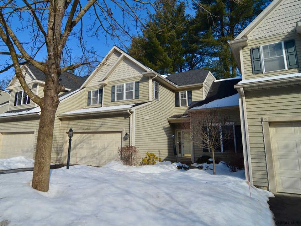 1st image of 5 Connemara Ct