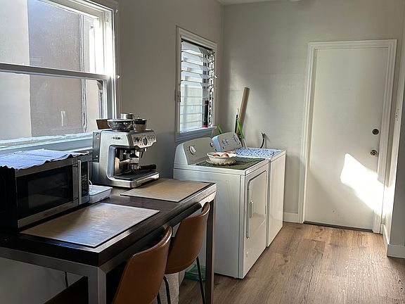 4th image of 160 Prospect Ave