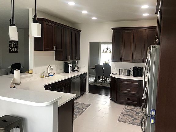 5th image of 8754 Glenwood Dr