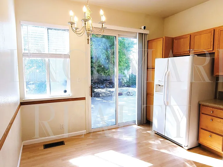 2210 Evergreen Park Dr — Photo 15